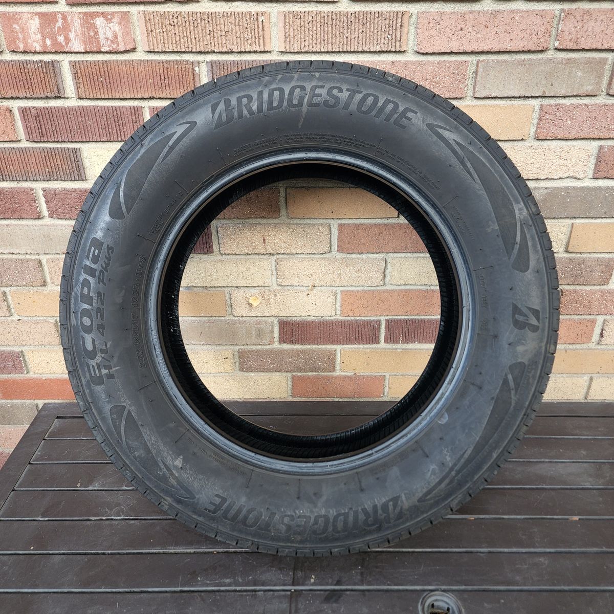 Bridgestone Ecopia 225 65R17