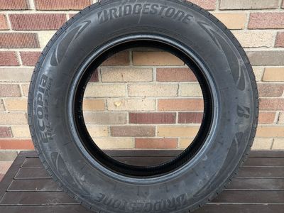 Bridgestone Ecopia 225 65R17
