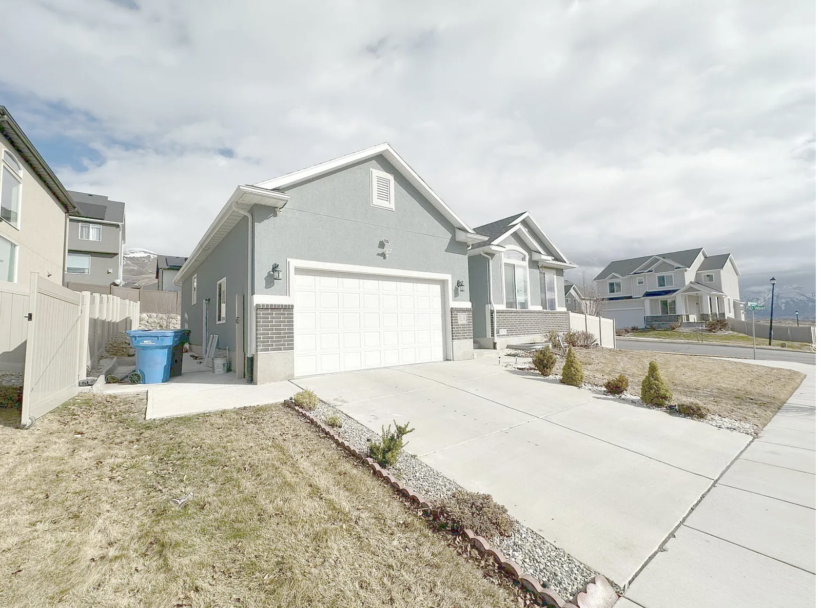 Spacious Lehi Home Near Silicon Slopes | Primary Suites | Finished Basement | Jeted Bath Tub | Community Pool & Fitness Center