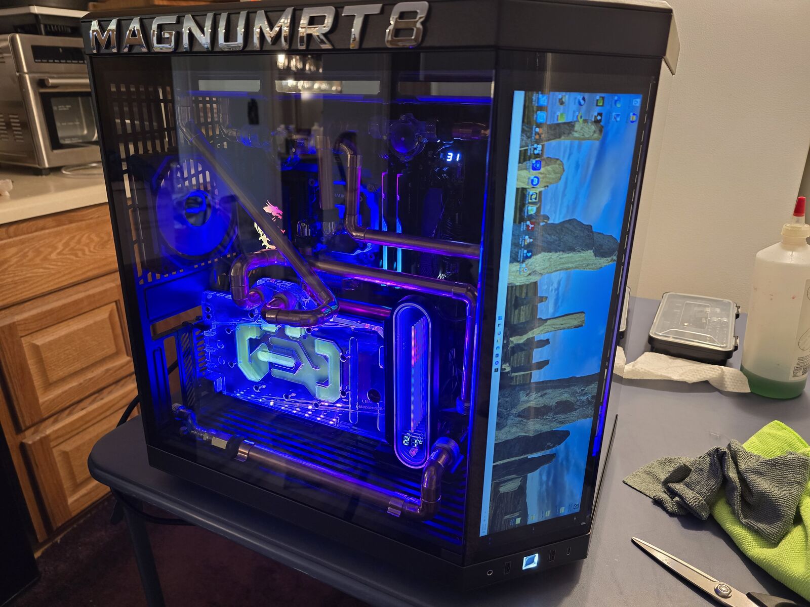 GAMING PC WITH RTX4090 AND 8K 240HZ CURVED MONITOR -INSANE DEAL