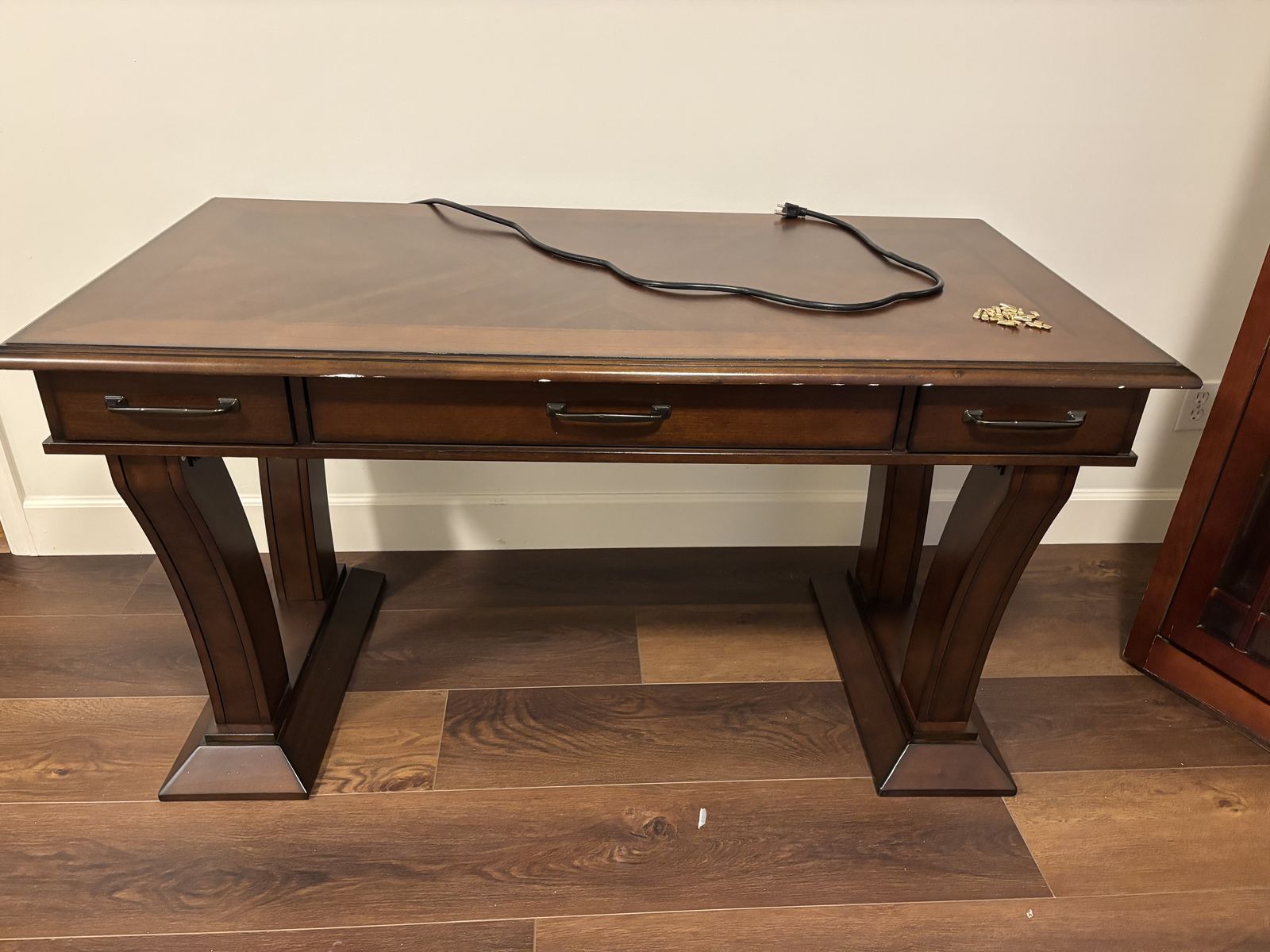 Executive office desk