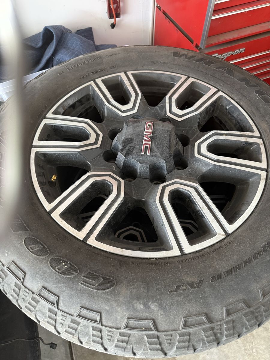 Stock wheels and tires