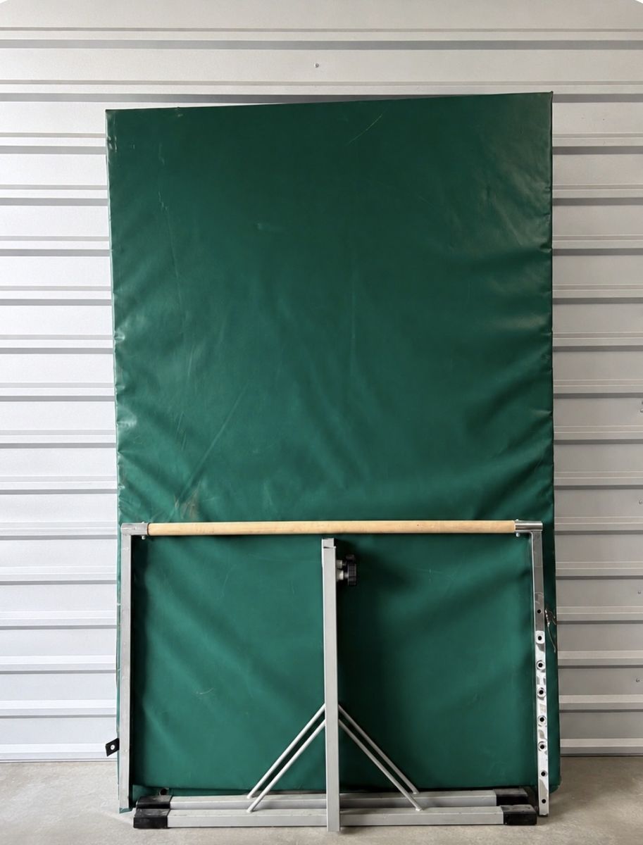 Mat & bar stand 4x 9 ft