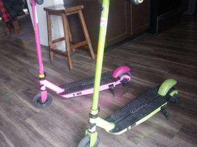 ELECTRIC RAZOR SCOOTERS