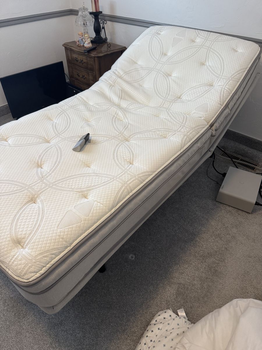 Sleep number Adjustable Bed