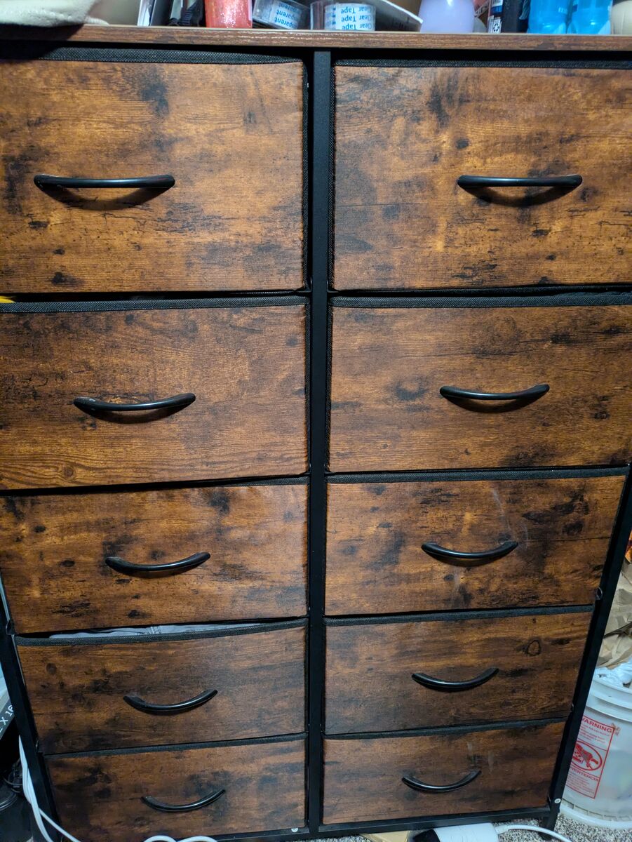 Rustic style 10-drawer storage dresser