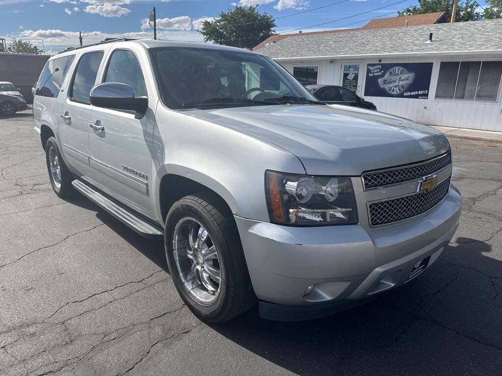 2010 CHEVROLET SUBURBAN LTZ
