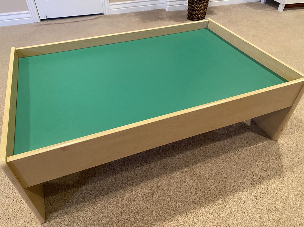 Kids Play Table