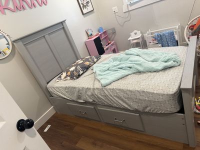 Twin Wood bed ( mattress not included)