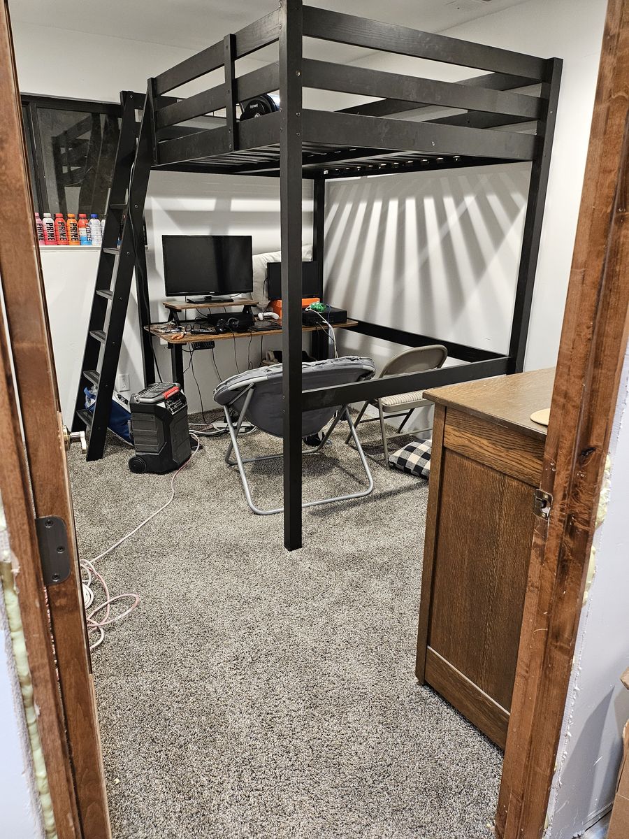 Main image 6