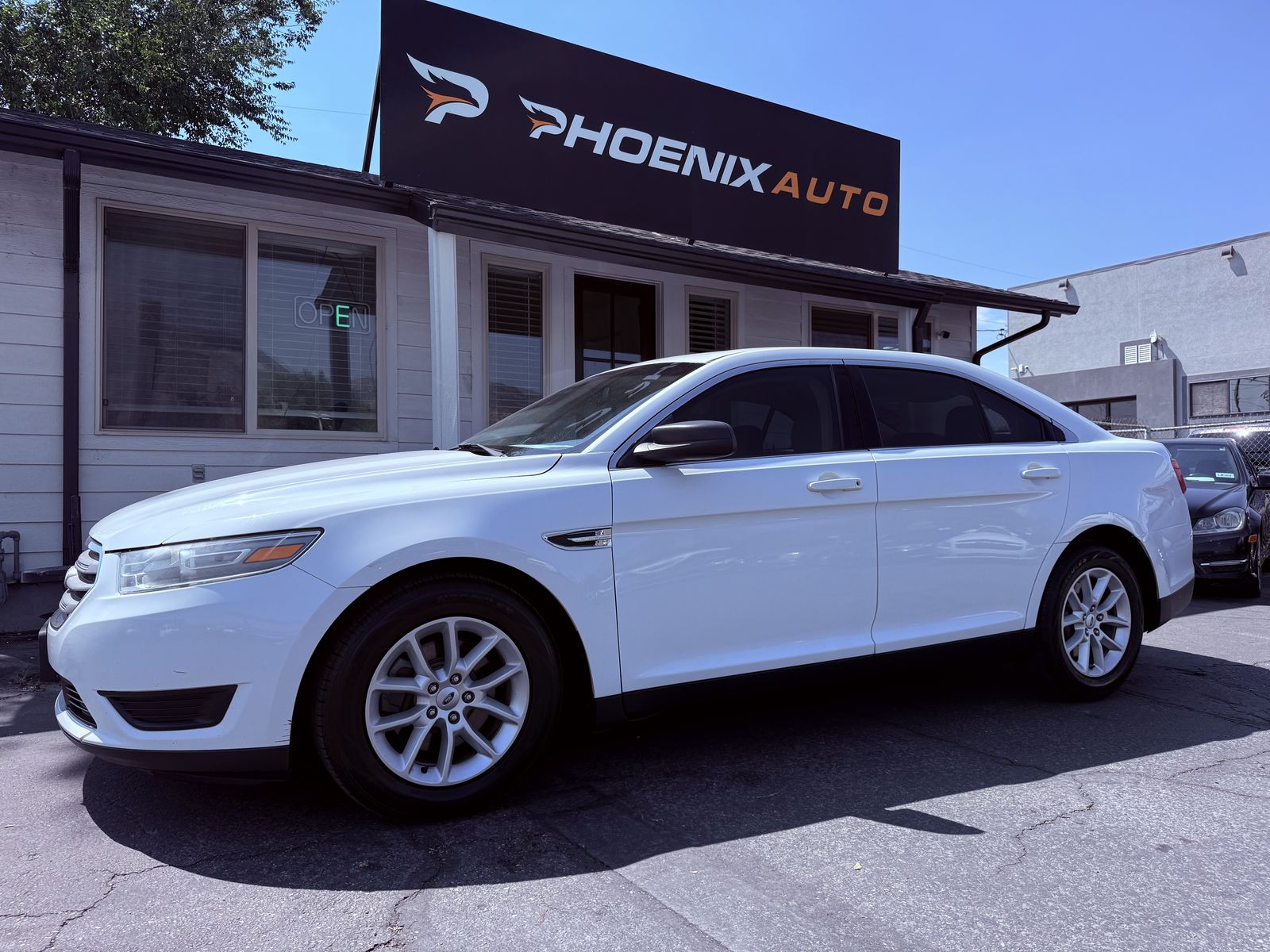 2013 Ford Taurus SE