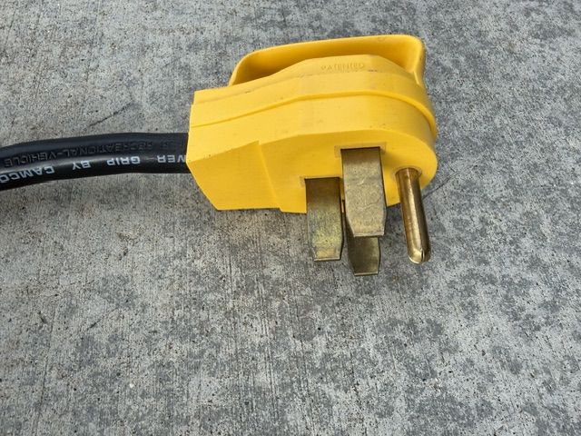 RV 50amp to 30amp Dog Bone Adapter