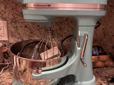 Kitchen Aid 5 Quart Stand Mixer Aqua Brand New