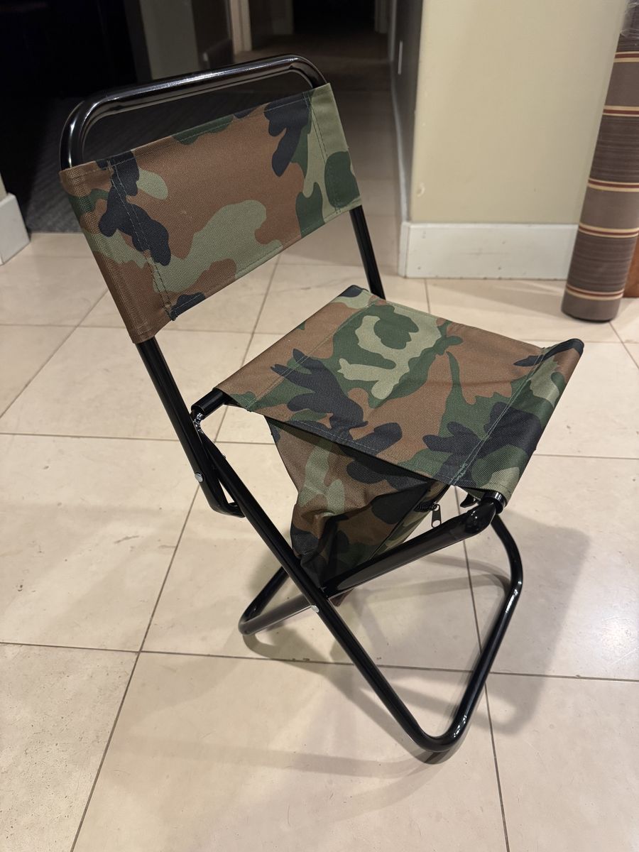New folding camo chair with storage