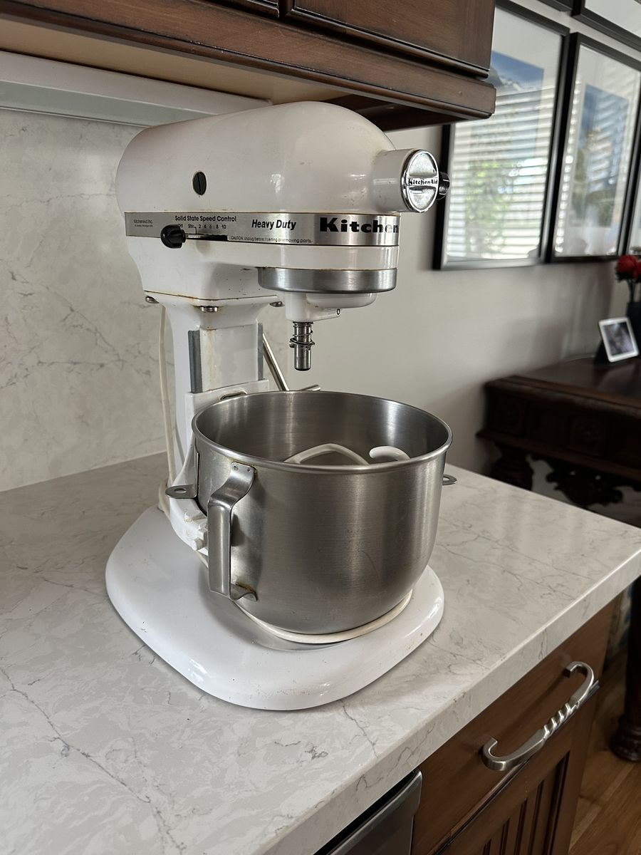 KitchenAid Heavy Duty Stand Mixer White Bowl-Lift