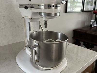KitchenAid Heavy Duty Stand Mixer White Bowl-Lift