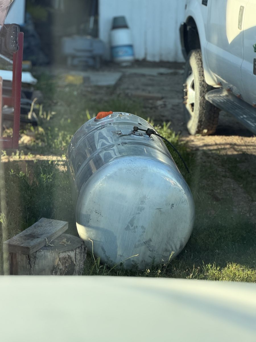 Semi fuel tank