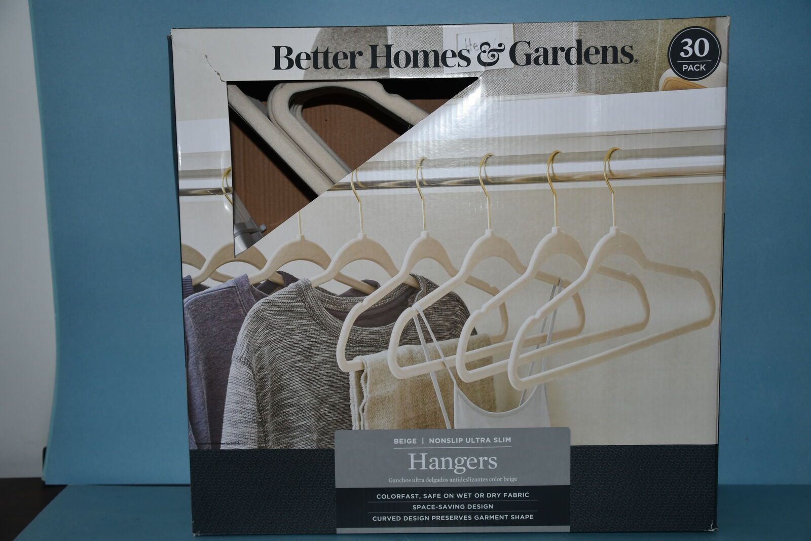 30 NIB NON SLIP HANGERS ~ BEIGE ~ COLORFAST ~ NICE!