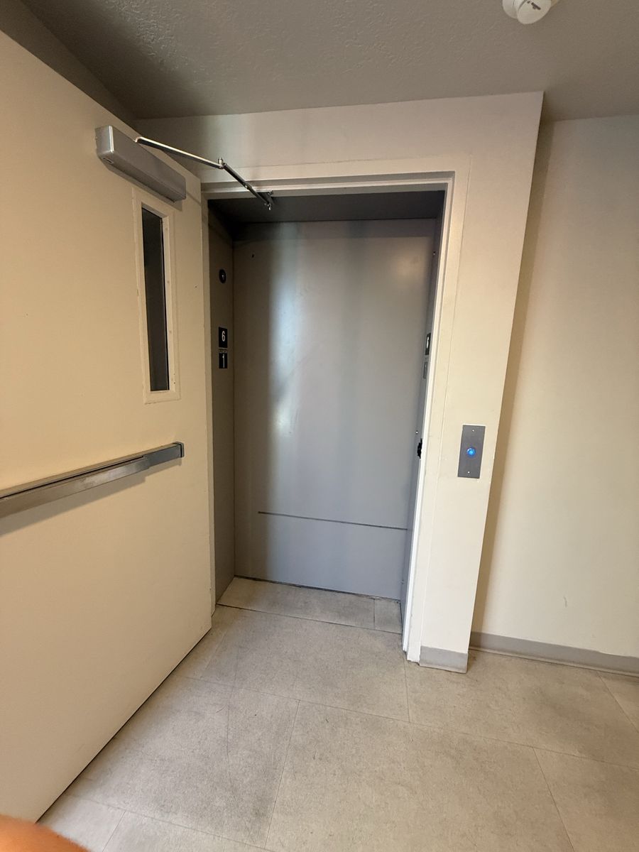 Main image 14