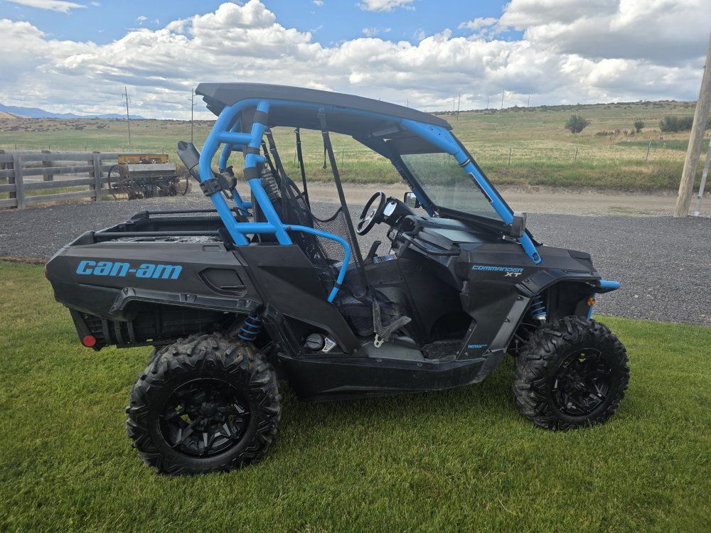 2019 can-am commander 1000