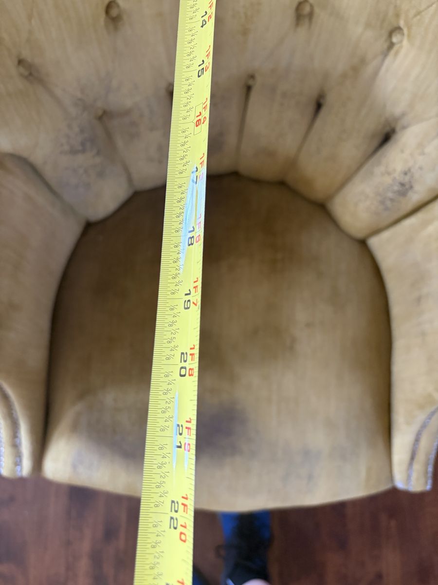 Main image 10