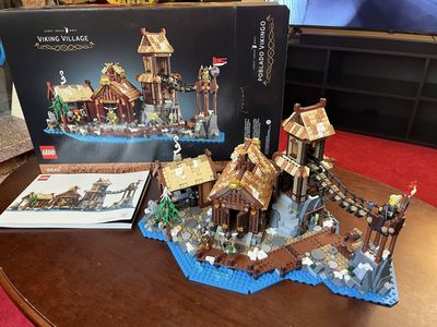 LEGO Ideas 21343 Viking Village – 100% Complete – Adult Owned – Smoke-Free Home