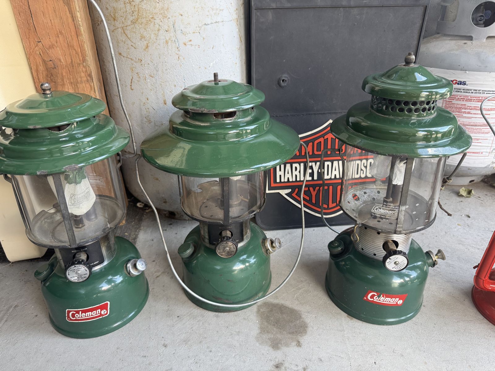 3 Coleman lanterns