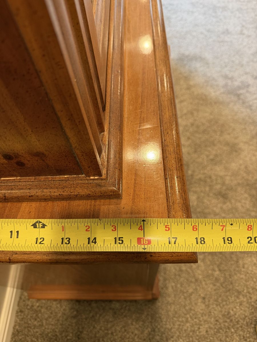 Main image 6