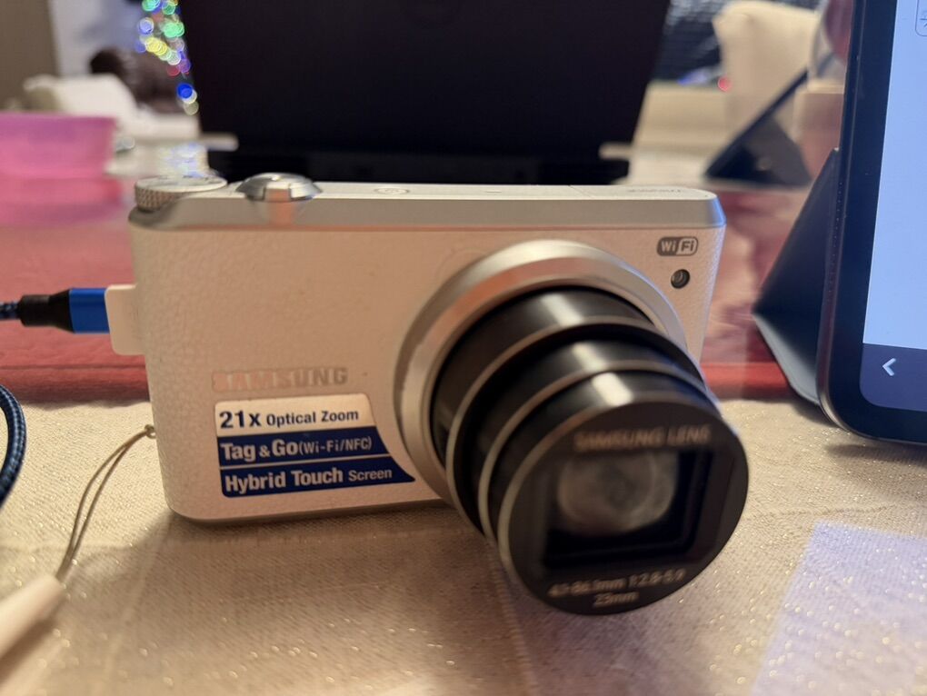 Sammsung Wb350F Smart Wifi Digital Camera