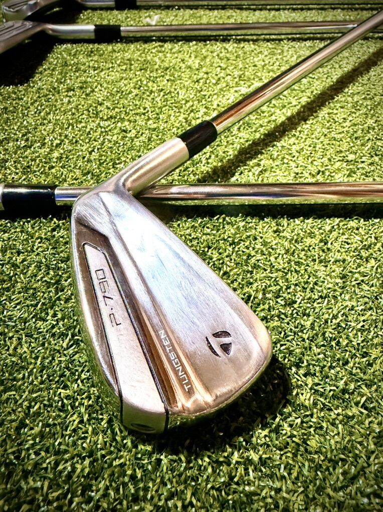 Taylormade P-790 Irons (4-PW)