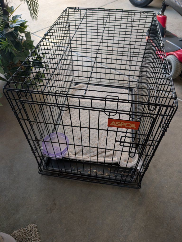 ASPCA Black Wire Pet Crate - Used, good condition, 20 w 30 L and 23 high