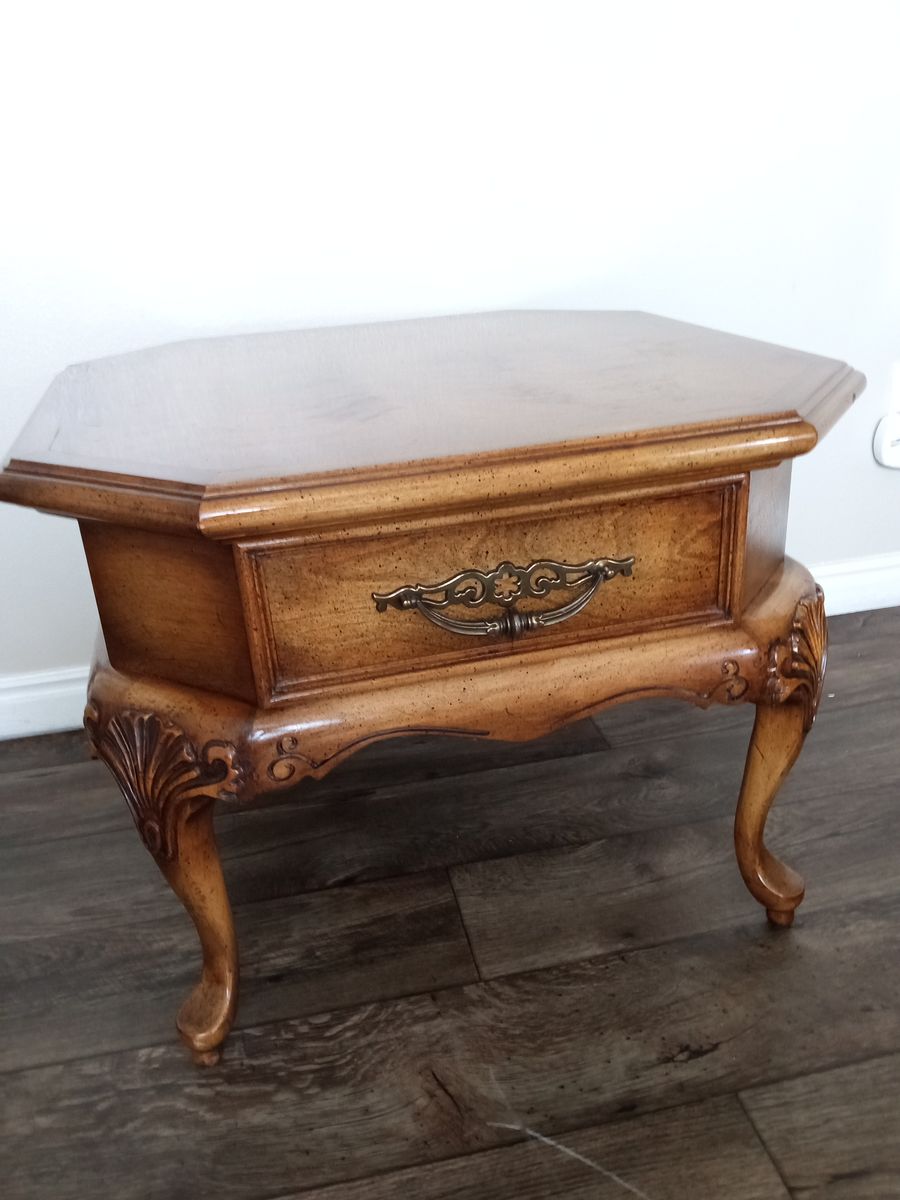 Vintage Hexagon End Table with Carved Legs & Felt Lined Drawer - Elegant Accent Furniture