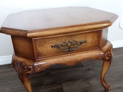 Vintage Hexagon End Table with Carved Legs & Felt Lined Drawer - Elegant Accent Furniture