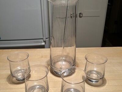 VINTAGE - Mid Century Modern - Martini Pitcher and glasses