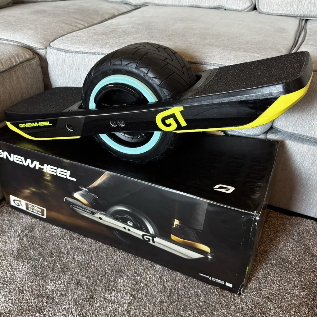 Onewheel GT – Well Cared For, Lots of Extras