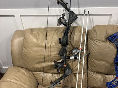 Bow fishing equipment