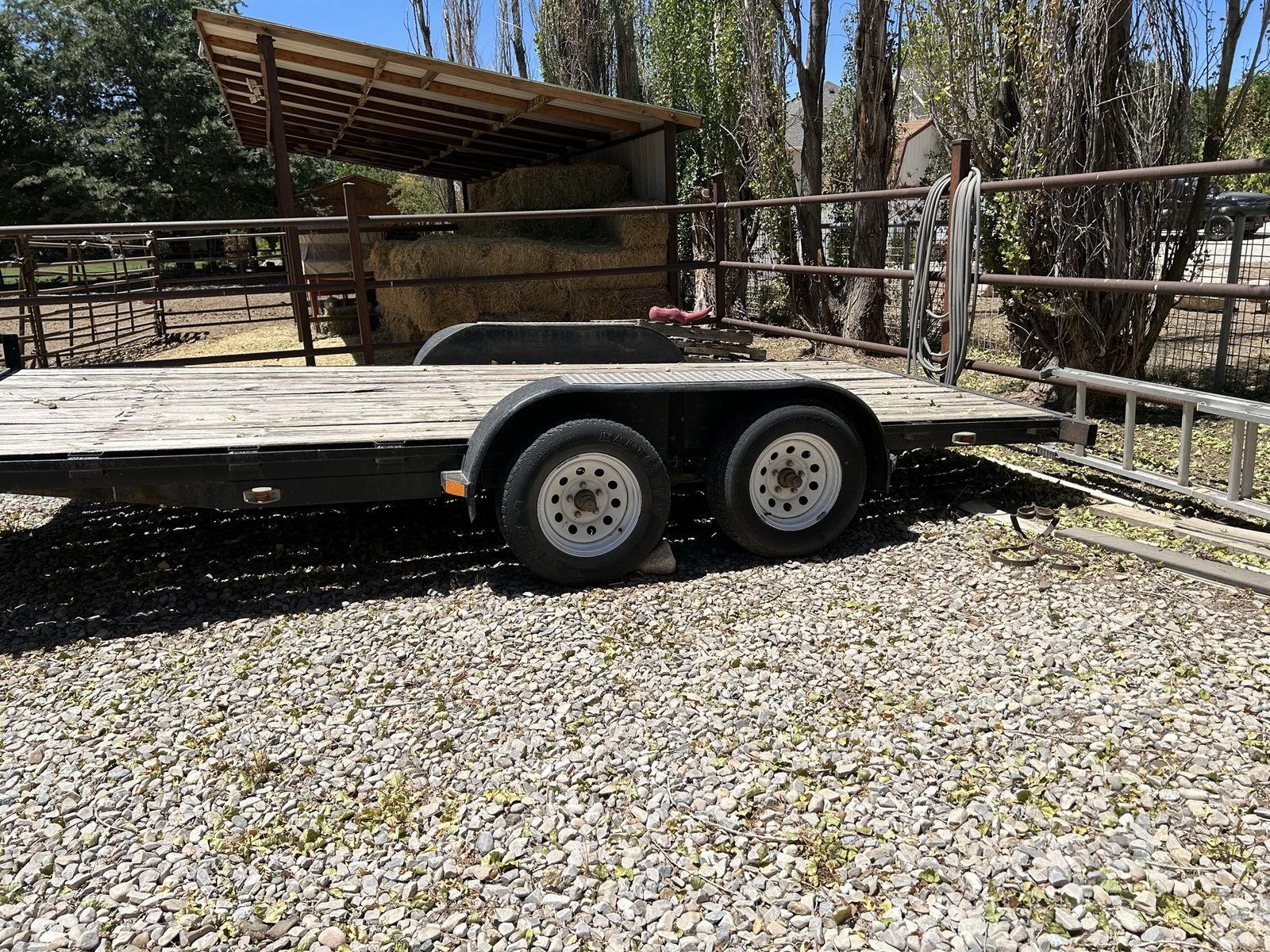 1994 Flatbed tandem axle utility trailer
