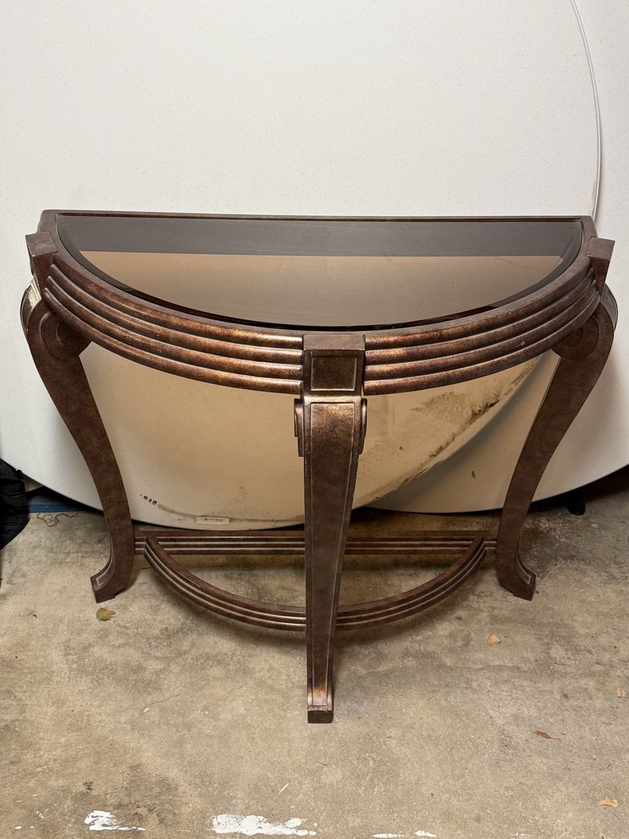 Main image 7