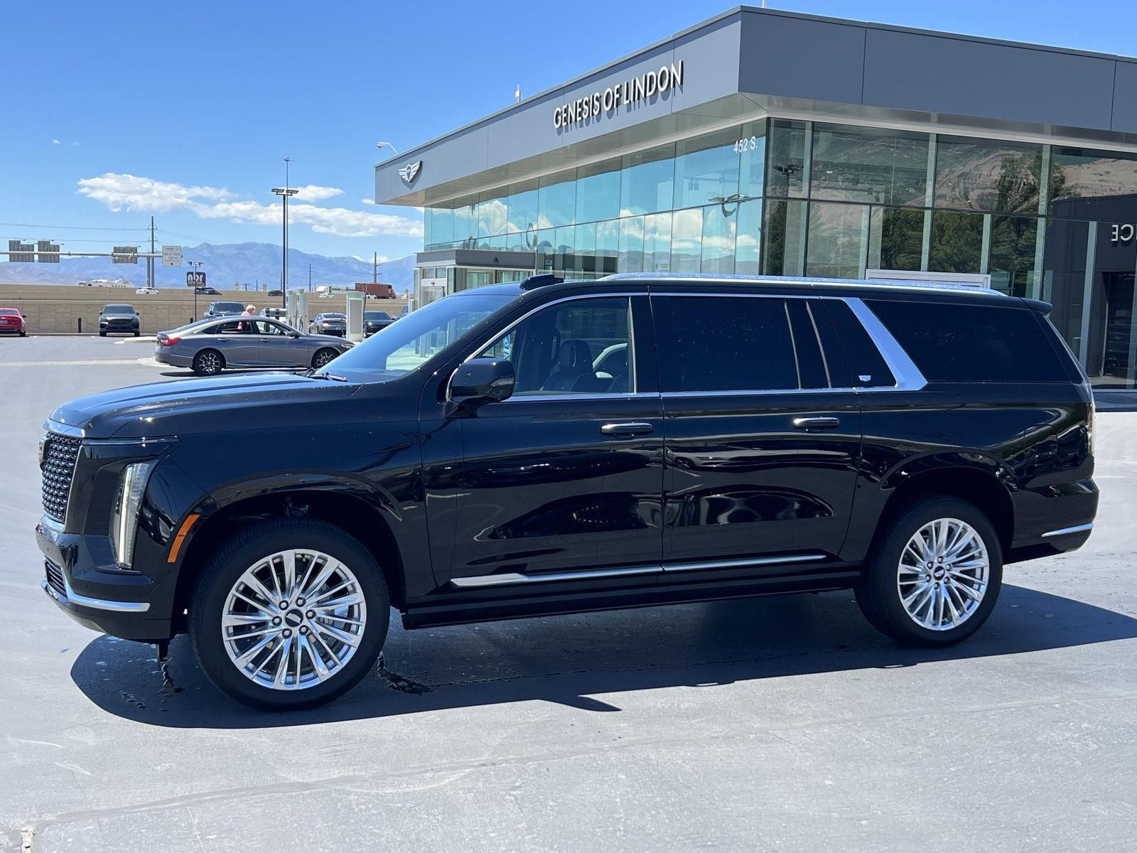 2025 Cadillac Escalade ESV Premium Luxury
