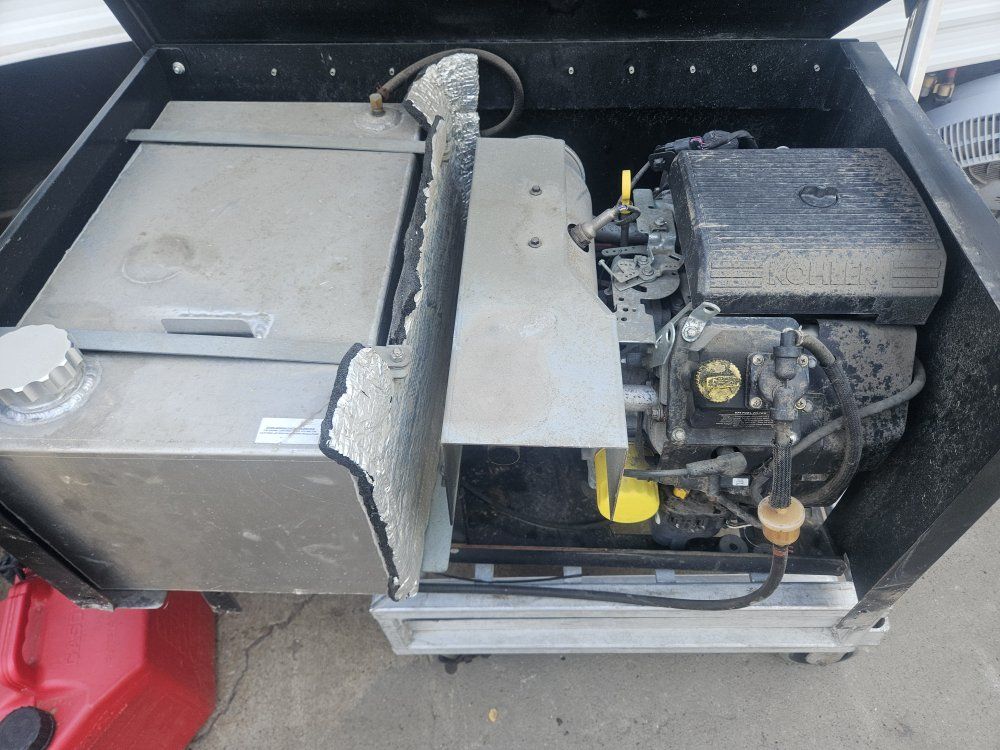 Main image 6