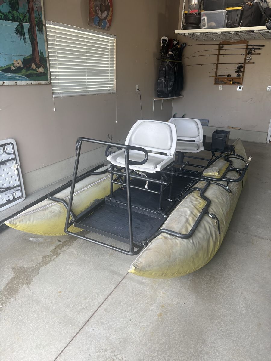 Creek Company XR-12 Pontoon Boat
