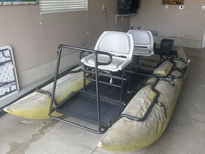 Creek Company XR-12 Pontoon Boat