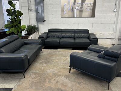 COSTCO KIMORA LEATHER 3-PIECE SET W/ MANUAL HEADRESTS!