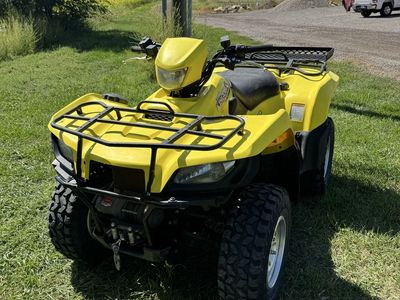 Suzuki 700 KingQuad 4x4 ATV - Yellow Utility Quad with Front Winch