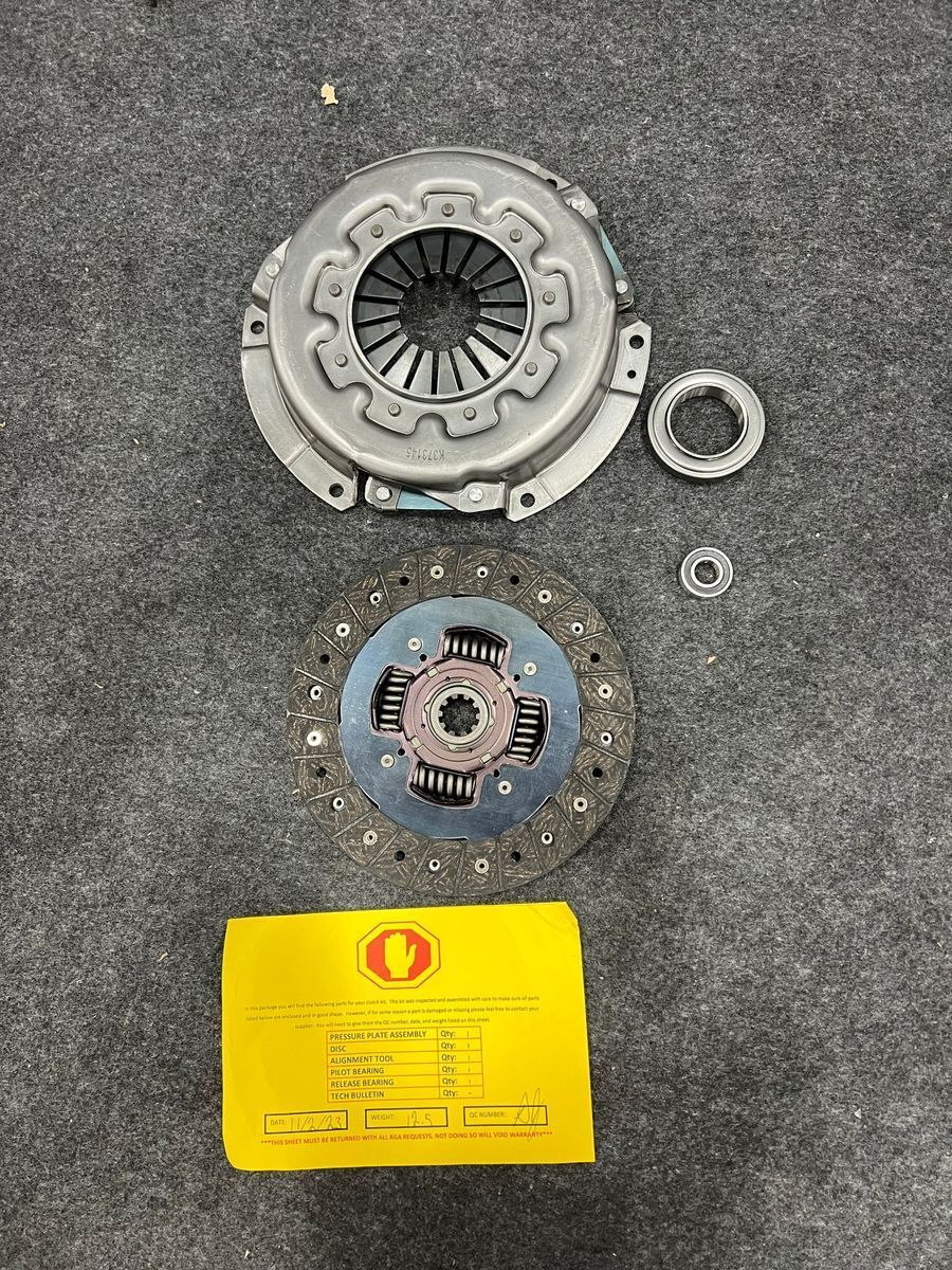 Clutch Kit for Kubota tractor L235, L245, L245DT, L245F, L245H, L275, L285, L295, L295DT new