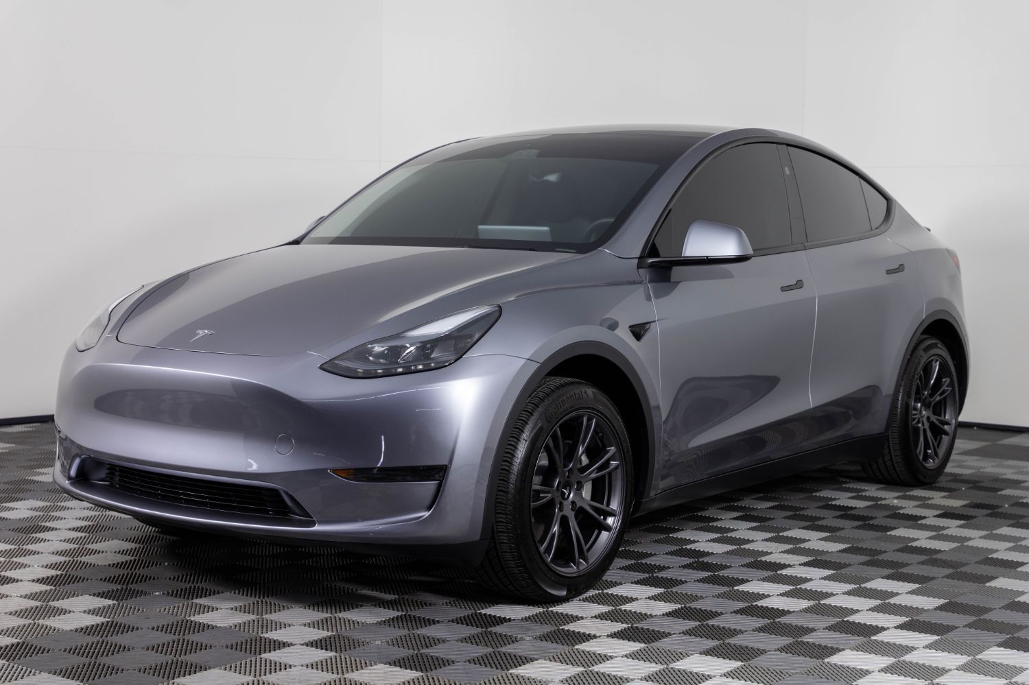 2025 Tesla Model Y Long Range