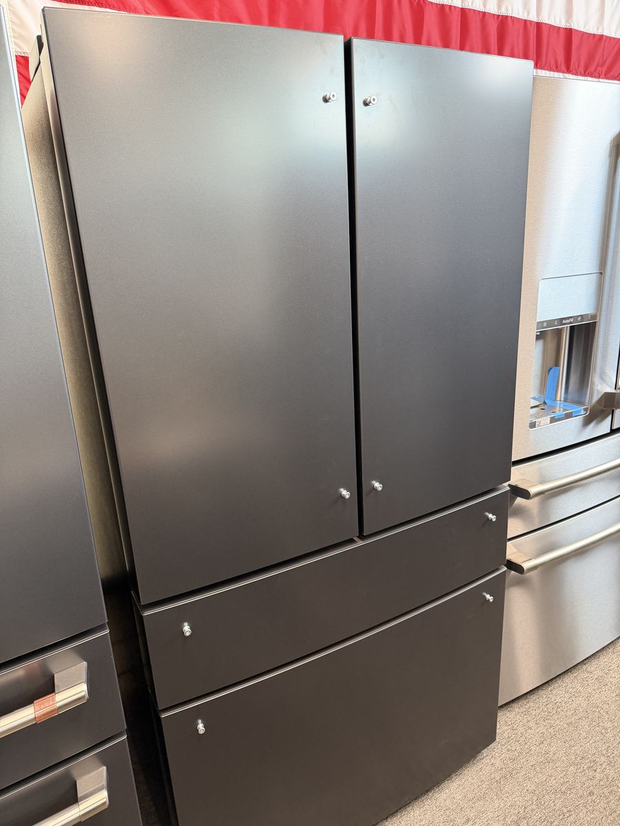Ge Cafe Smart 4-Door French Door Refrigerator