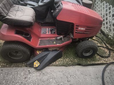 Toro Wheel Horse XL 380 Riding Lawn Mower, Red, Recycler Deck