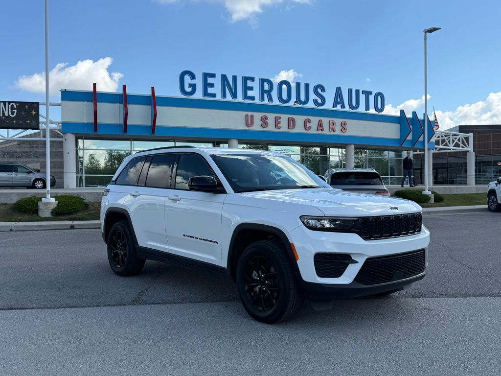 2025 Jeep Grand Cherokee Altitude