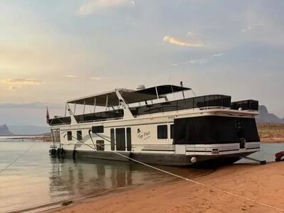 LAKE POWELL HOUSEBOAT PRIME WEEK TIMESHARE.